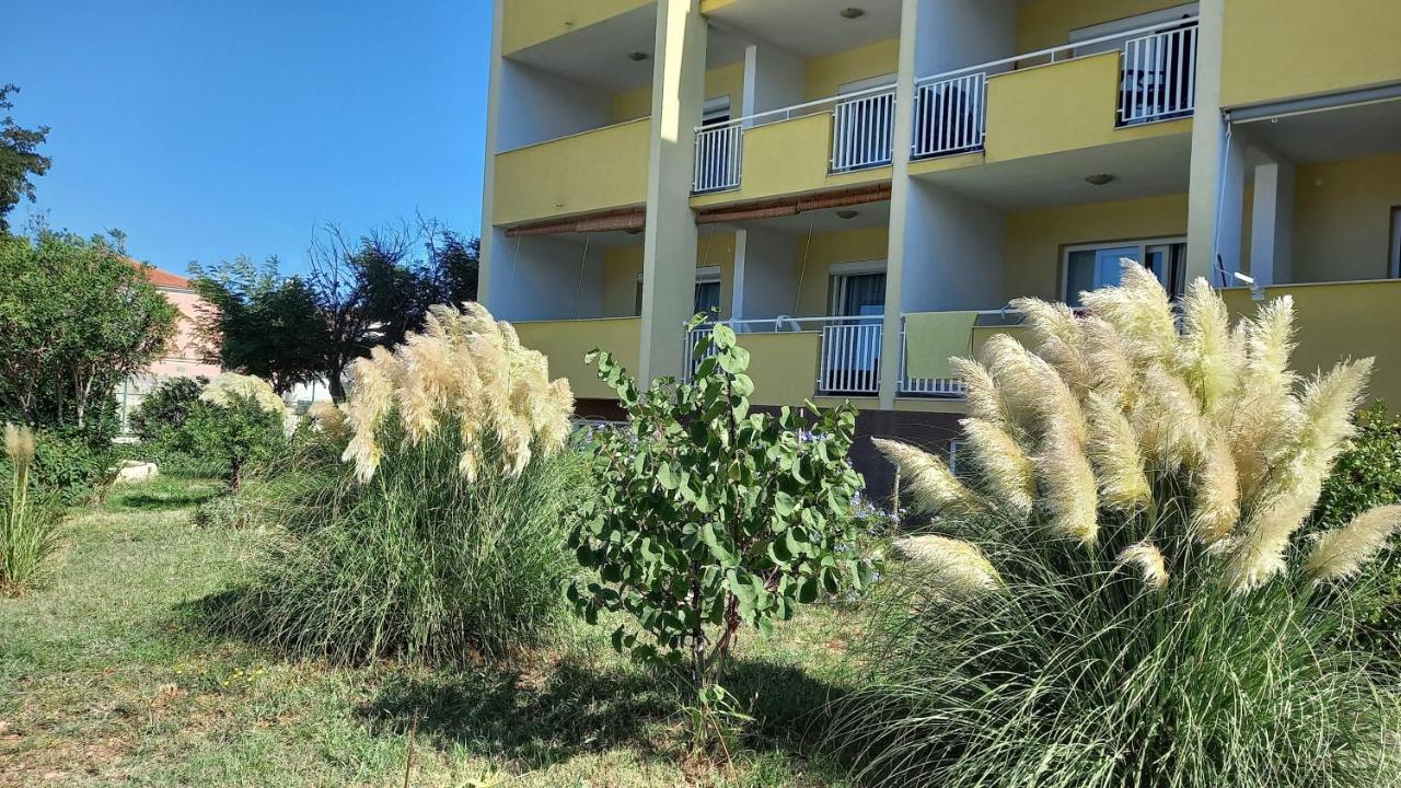 Apartment Sara - كريس المظهر الخارجي الصورة