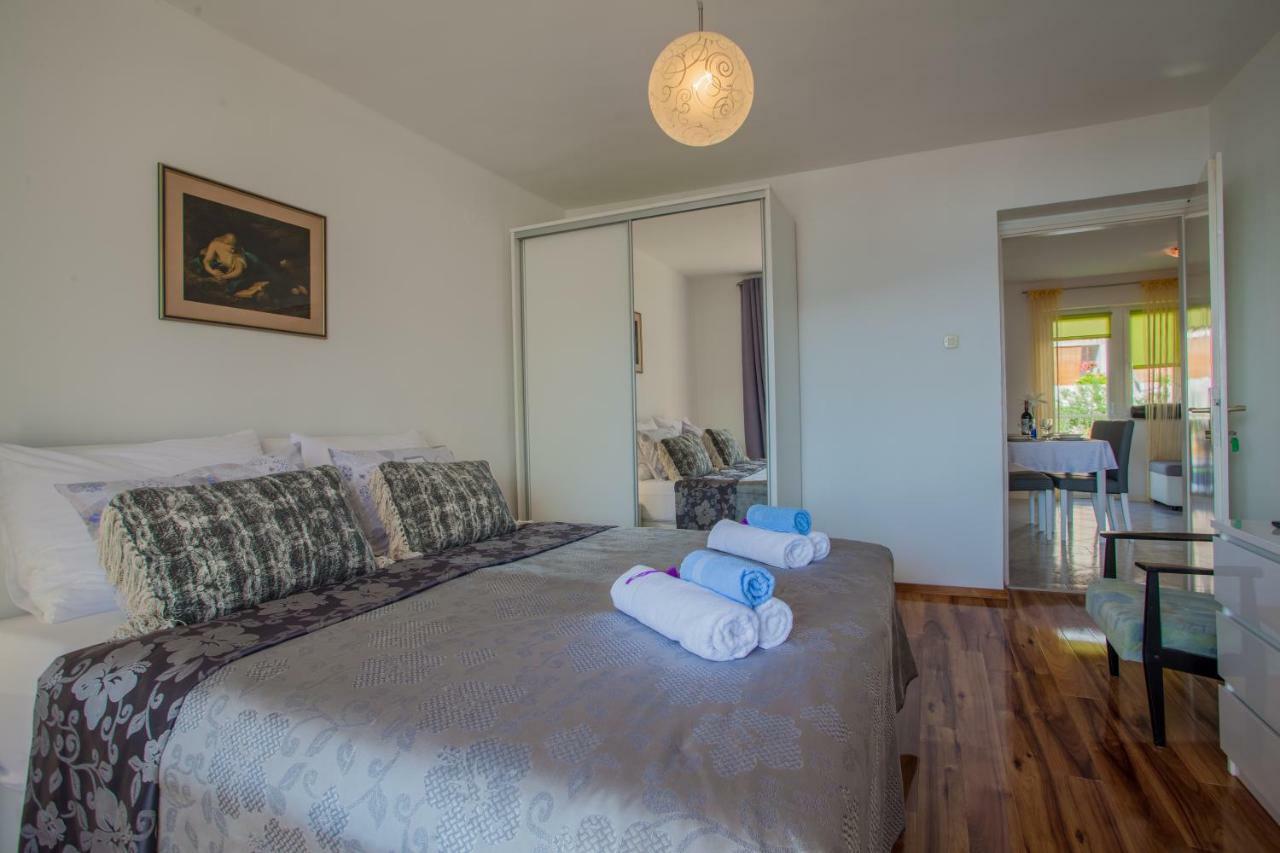 Apartment Sara - كريس المظهر الخارجي الصورة