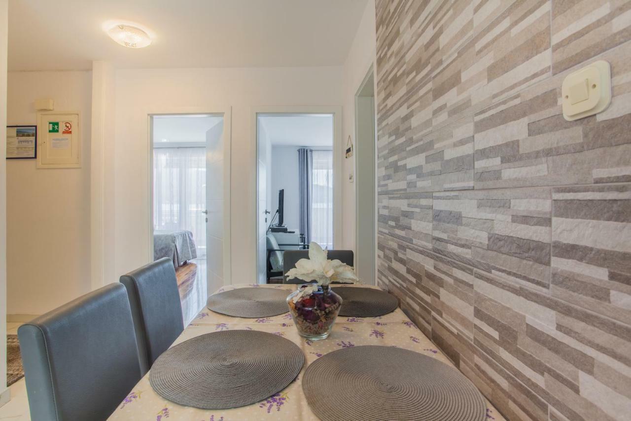 Apartment Sara - كريس المظهر الخارجي الصورة