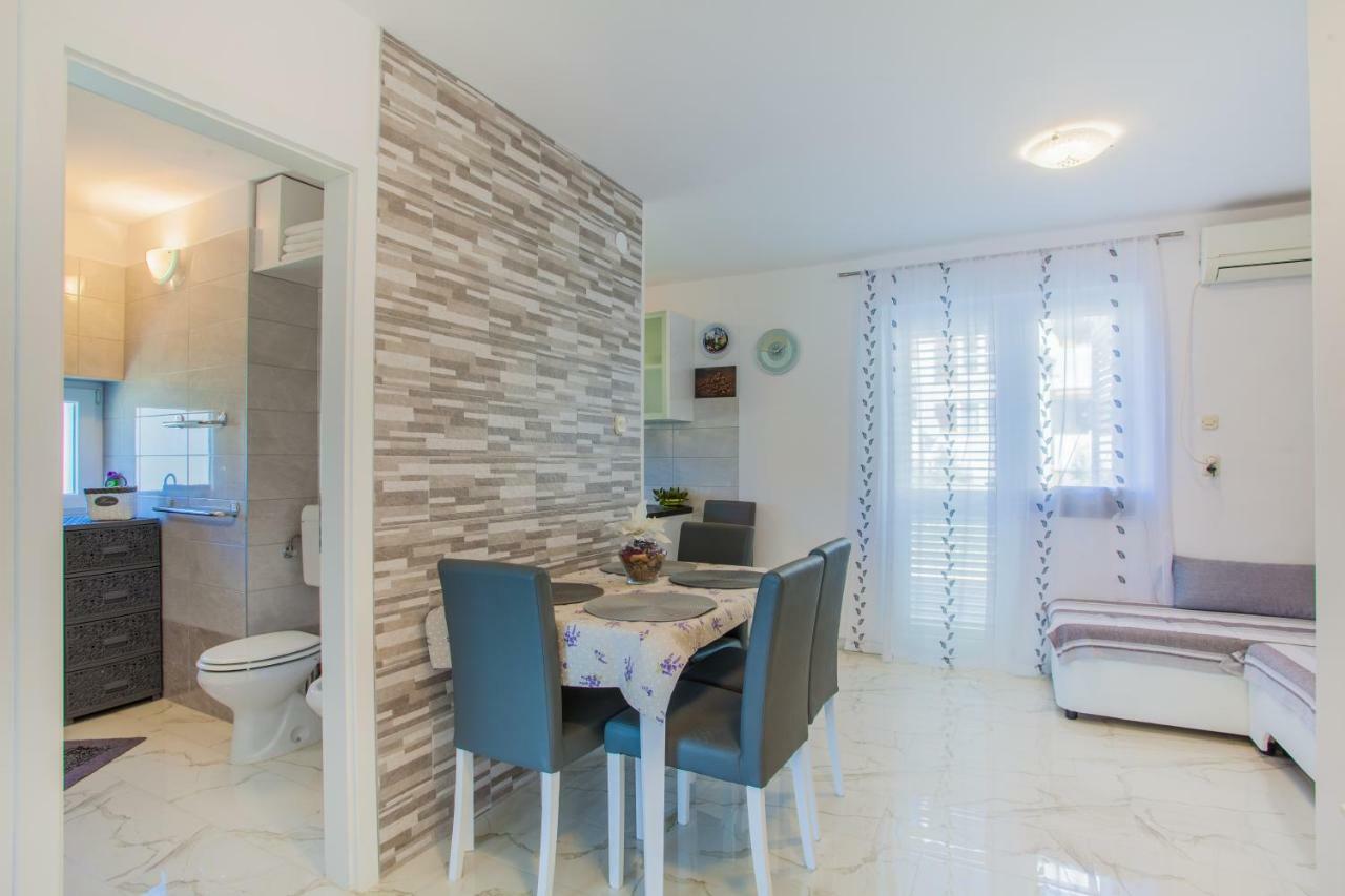 Apartment Sara - كريس المظهر الخارجي الصورة